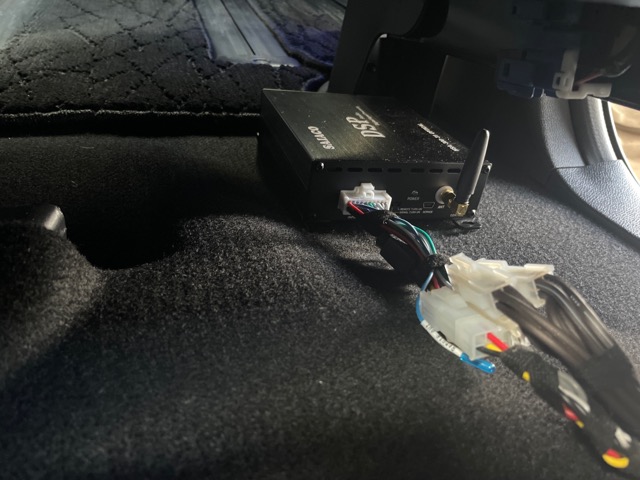 DSPアンプはSAIACOのHSA-300-31optを使用です。<br>4chアンプを搭載しており今回はZ172のパッシブネットワークを外して<br>マルチ接続にしています。<br>