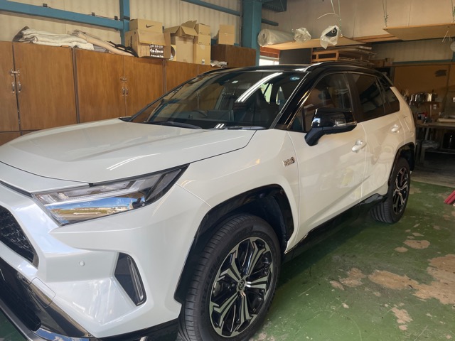 まとまりのあるクリアーなサウンドになりました。<br>以上、RAV4のオーディオ施工のご案内でした（＾＾<br>
