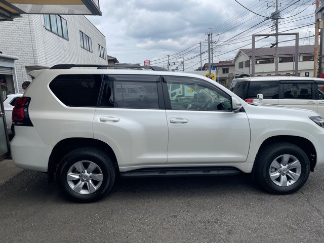 今回は150系プラドの後期モデルになります（＾＾<br>