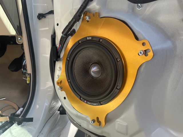 今回はBALAM S165.100MGの16.5cmミッドウーファーを取り付けていきます。<br>