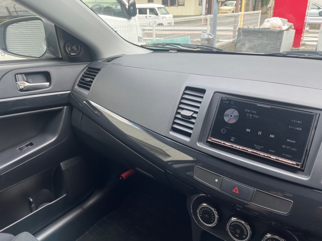 既存のリアスピーカーはサウンドナビの内蔵アンプでドライブしました。<br>クリアでナチュラルなサウンドに仕上がりました(^^<br>